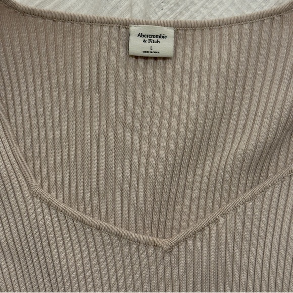 Abercrombie & Fitch Ribbed Long Sleeve Knit Maxi Sweater Dress. Ivory/Taupe. - Picture 6 of 6